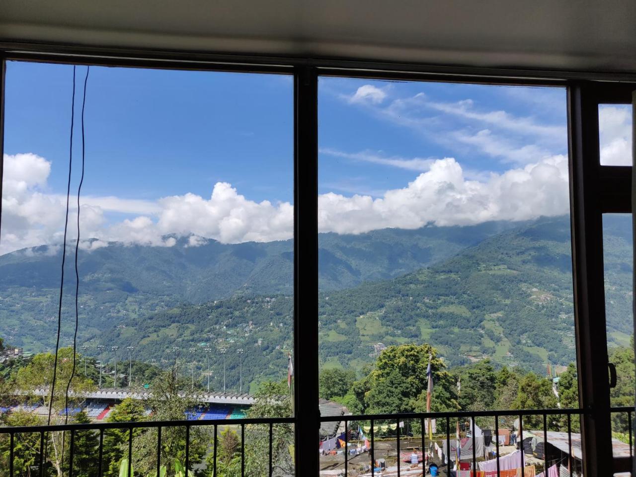 Hotel Ninamma Gangtok Bagian luar foto